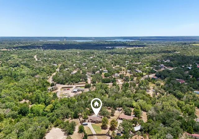 40th image of 126 King St, Bastrop, TX 78602 | MLS# 7175410