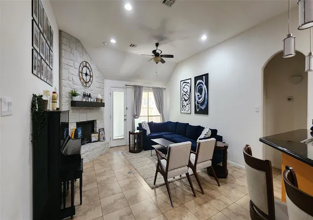 Photo 3 of Single family home for sale at 11709 Via Grande Dr, Austin, TX 78739 | MLS# 1821137 | Listing updated on 2026-09-02