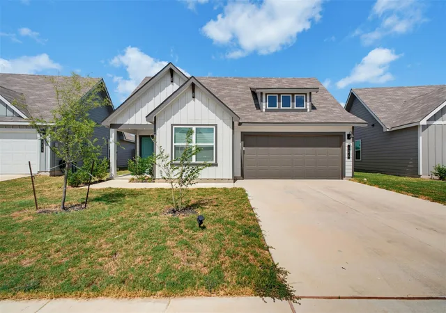 1st image of 325 Doss Dr, Rockdale, TX 76567 | MLS# 3480777