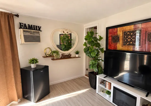 Photo 3 of Manufactured home for sale at 820 Austin St, Kingsland, TX 78639 | MLS# 8672946 | Listing updated on 2026-09-14
