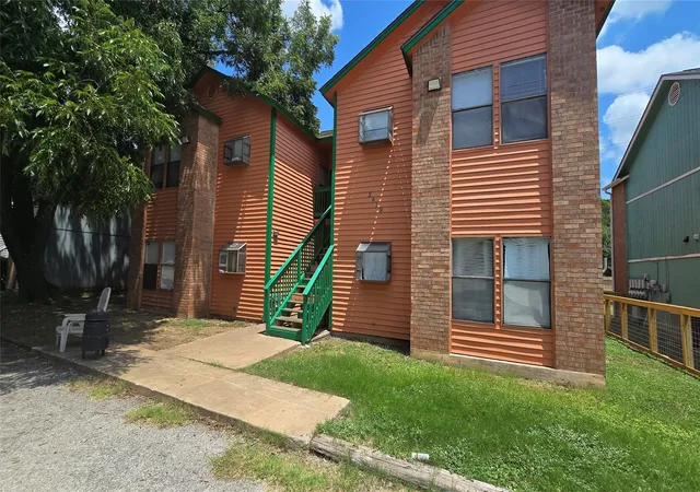3rd image of 2419 W Slaughter Ln, Austin, TX 78748 | MLS# 5801723