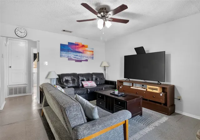 4th image of 811 Bracewood Cir, San Marcos, TX 78666 | MLS# 1083969
