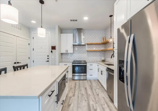 1st image of 3101 Govalle Ave #220, Austin, TX 78702 | MLS# 8969308