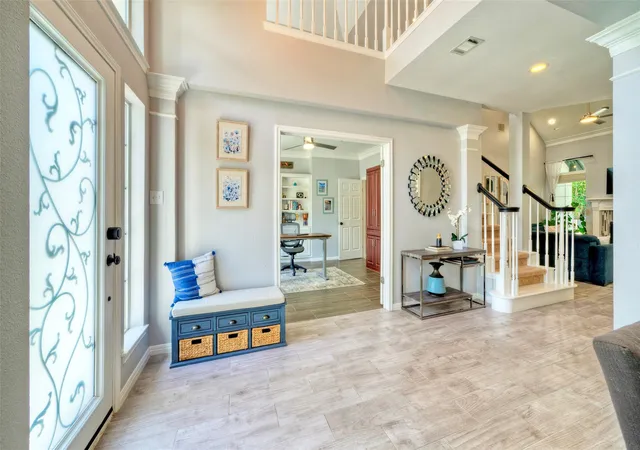 2nd image of 3002 Barton Point Cir, Austin, TX 78733 | MLS# 5760906