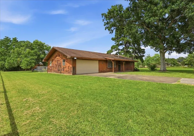 2nd image of 2315 Mimosa St, Port Arthur, TX 77640 | MLS# 8836923