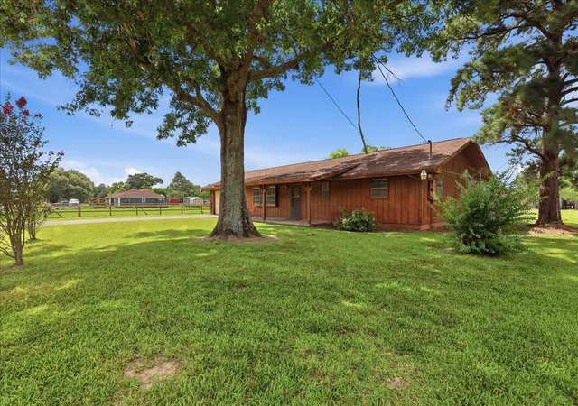 Photo 3 of Single family home for sale at 2315 Mimosa St, Port Arthur, TX 77640 | MLS# 8836923 | Listing updated on 2026-08-15