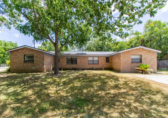 Photo 1 of Multi family home for sale at 208 Hackberry St, Lockhart, TX 78644 | MLS# 4416009 | Listing updated on 2026-08-19