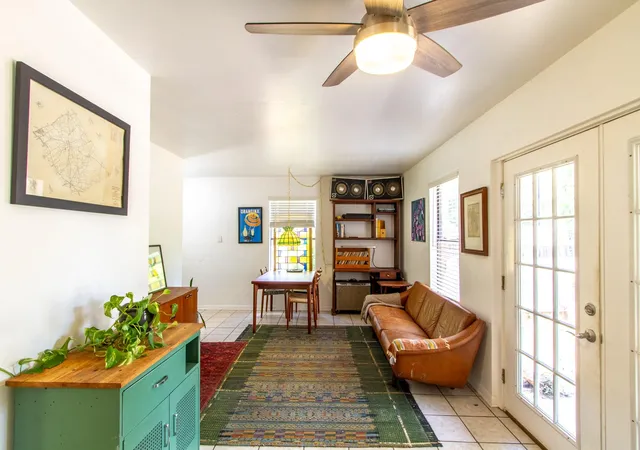 Photo 3 of House for sale at 208 Hackberry St, Lockhart, TX 78644 | MLS# 4416009 | Listing updated on 2026-08-19