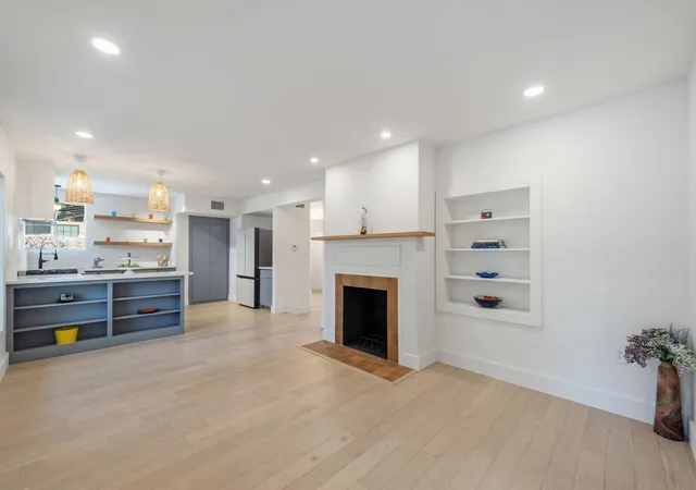 Photo 2 of Single family home for sale at 1704 Giles St, Austin, TX 78722 | MLS# 8938506 | Listing updated on 2026-10-27