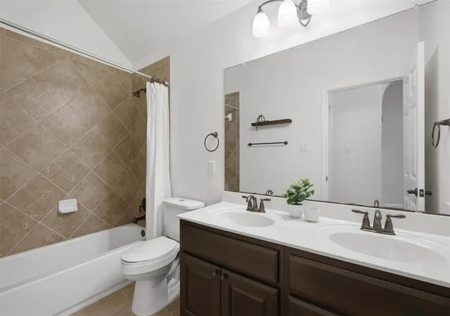 3rd image of 6225 Antigo Ln, Austin, TX 78739 | MLS# 8878117