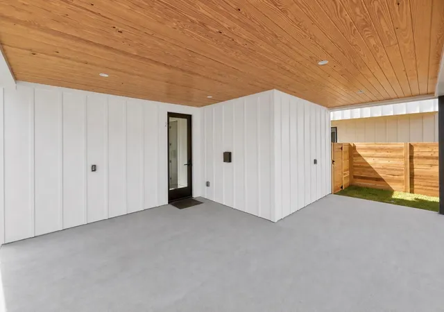 3rd image of 301 N Pleasant Valley Rd #2, Austin, TX 78702 | MLS# 4217802