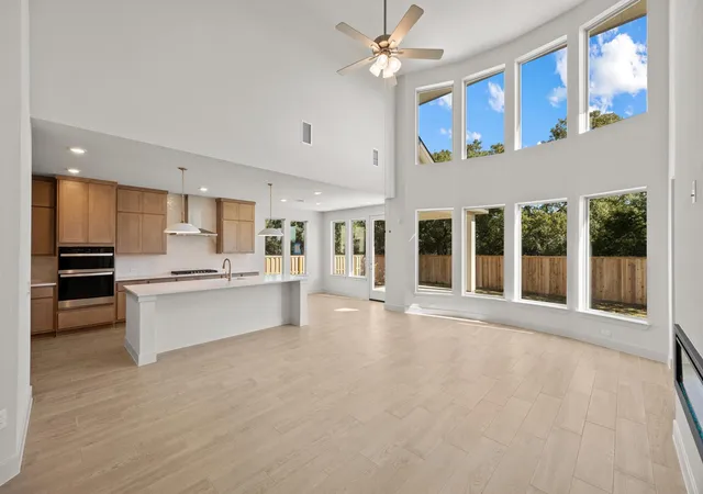 Photo 3 of Single family home for sale at 513 Lightstone Dr, Georgetown, TX 78633 | MLS# 9140968 | Listing updated on 2026-10-25