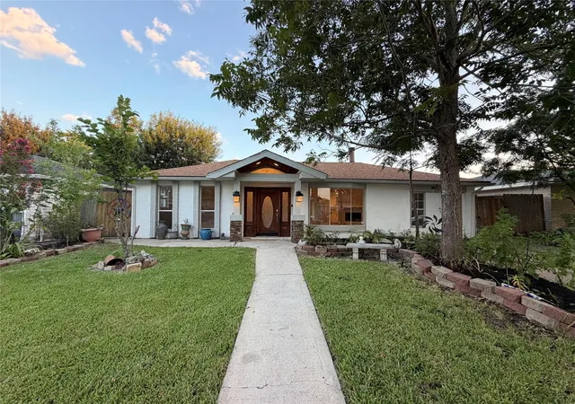 1st image of 11631 Langdon Ln, Houston, TX 77072 | MLS# 3141060