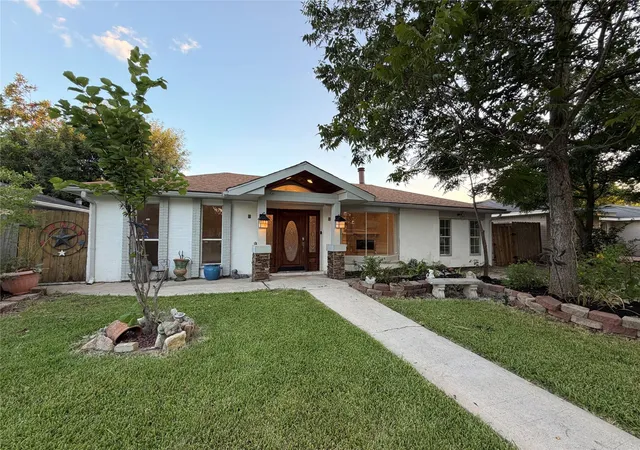 2nd image of 11631 Langdon Ln, Houston, TX 77072 | MLS# 3141060