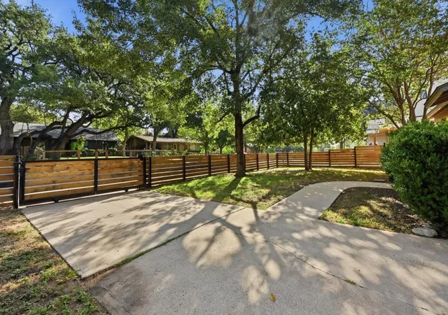 5th image of 1805 Fair Oaks Dr, Austin, TX 78745 | MLS# 5326905