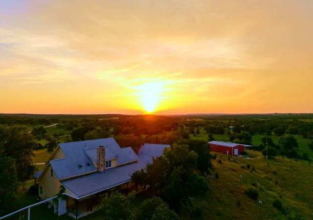 Photo 2 of House for sale at 1274 County Rd 2806, Lampasas, TX 76550 | MLS# 1428600 | Listing updated on 2026-10-07
