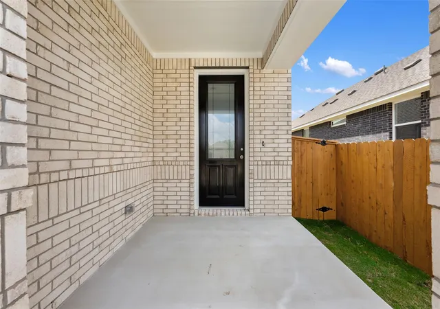 Photo 3 of Single family home for sale at 306 Possumhaw Ln, San Marcos, TX 78666 | MLS# 5652095 | Listing updated on 2026-09-23