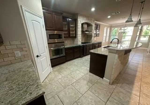 Photo 4 of Single family home for sale at 4524 Cervinia Dr, Round Rock, TX 78665 | MLS# 3983658 | Listing updated on 2026-09-28