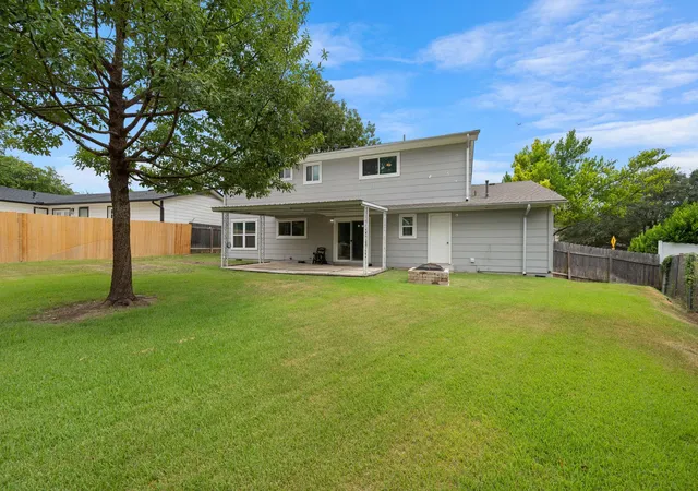 Photo 2 of Single family home for sale at 7102 Fred Morse Dr, Austin, TX 78723 | MLS# 2593074 | Listing updated on 2026-09-14