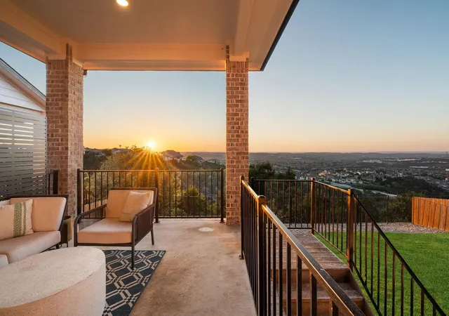 Photo 2 of Single family home for sale at 6220 Sontag Dr, Austin, TX 78738 | MLS# 4903164 | Listing updated on 2026-08-29