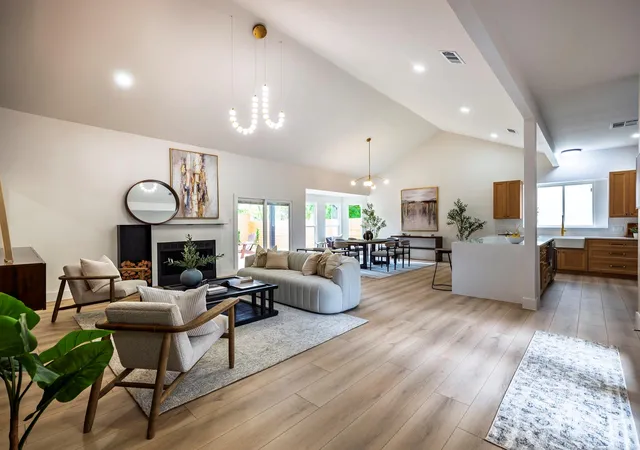 Photo 4 of Single family home for sale at 8111 Elkhorn Mountain Trl, Austin, TX 78729 | MLS# 6093751 | Listing updated on 2026-09-02