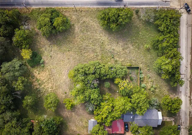 2nd image of 119 S Mitchell St, San Marcos, TX 78666 | MLS# 2235688