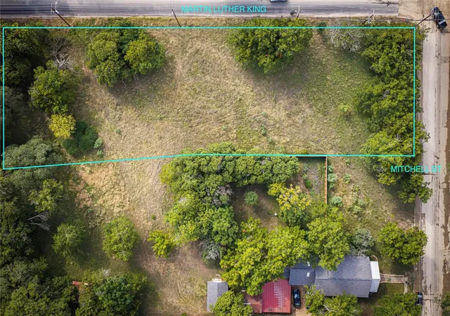 3rd image of 119 S Mitchell St, San Marcos, TX 78666 | MLS# 2235688