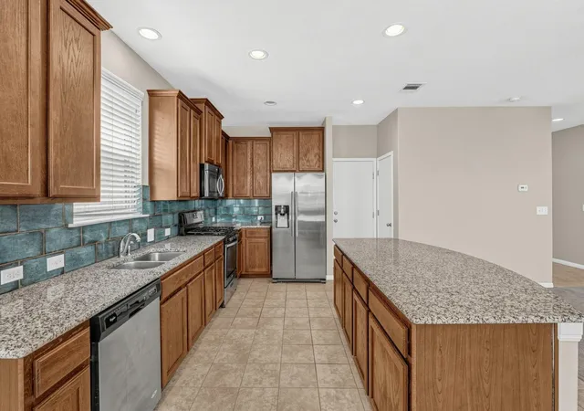 Photo 4 of Single family home for sale at 266 Twisted Oaks Ln, Buda, TX 78610 | MLS# 3366087 | Listing updated on 2026-09-17
