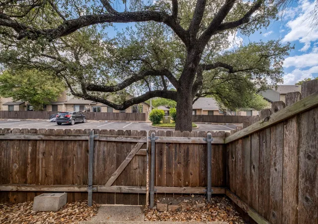 2nd image of 1015 E Yager Ln #35, Austin, TX 78753 | MLS# 6407889