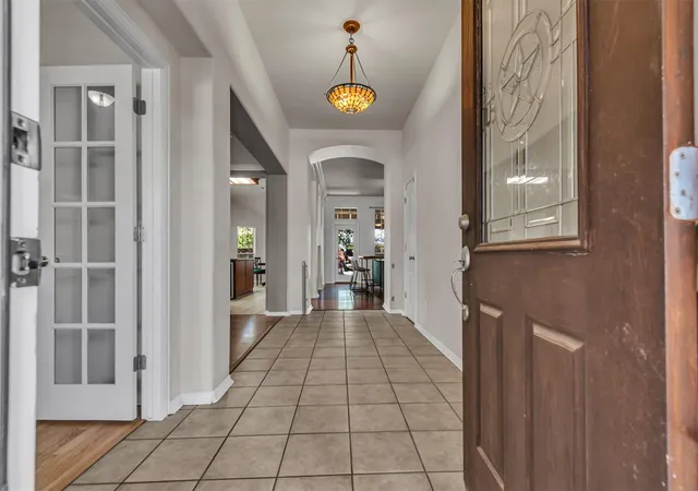 Photo 4 of Single family home for sale at 125 Amber Ash Dr, Kyle, TX 78640 | MLS# 7299593 | Listing updated on 2026-10-08
