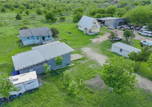 3rd image of 983 Longhollow Rd, Dale, TX 78616 | MLS# 7577756