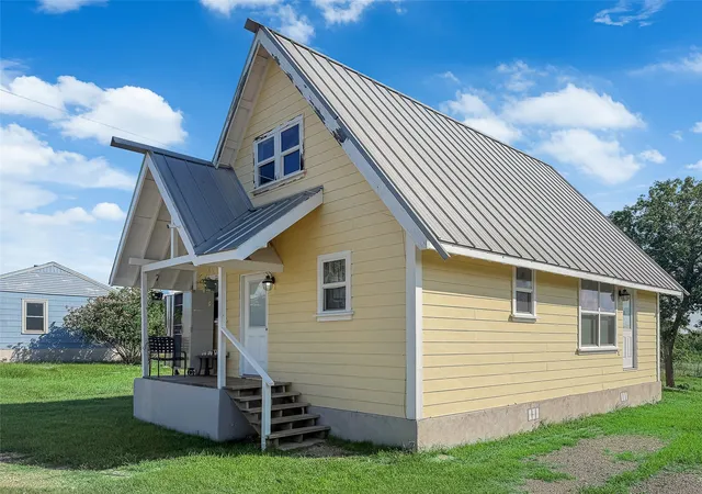 4th image of 983 Longhollow Rd, Dale, TX 78616 | MLS# 7577756
