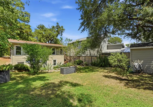 Photo 4 of Single family home for sale at 2111 W 12th Street, Austin, TX 78703 | MLS# 3365324 | Listing updated on 2026-09-24