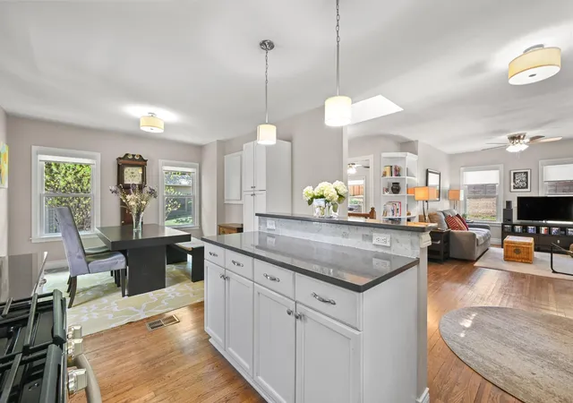 5th image of 2111 W 12Th St, Austin, TX 78703 | MLS# 3365324