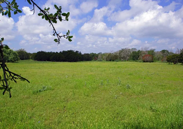 Photo 4 of House for sale at 350 Apache Springs Rd, Briggs, TX 78608 | MLS# 9134233 | Listing updated on 2026-09-25