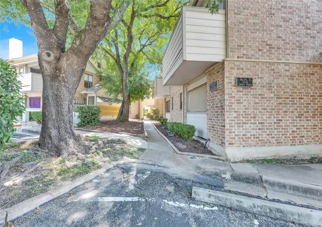 25th image of 2500 Burleson Rd #703, Austin, TX 78741 | MLS# 9110910