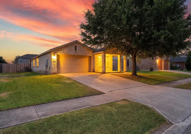 Photo 1 of Single family home for sale at 411 Leo Ln, Killeen, TX 76542 | MLS# 3316348 | Listing updated on 2026-09-14