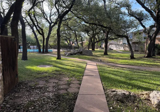 22nd image of 7924 Ridgeline N N, Austin, TX 78731 | MLS# 5054885