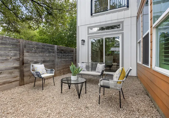 Photo 2 of Single family home for sale at 1609 Deloney St #B, Austin, TX 78721 | MLS# 9636256 | Listing updated on 2026-09-07