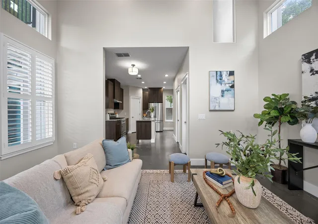 Photo 4 of Single family home for sale at 1609 Deloney St #B, Austin, TX 78721 | MLS# 9636256 | Listing updated on 2026-09-07