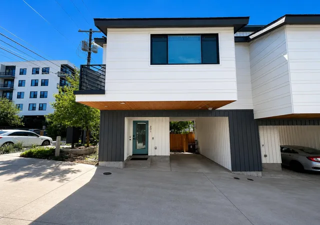 1st image of 913 Duncan Ln #201, Austin, TX 78705 | MLS# 2744202