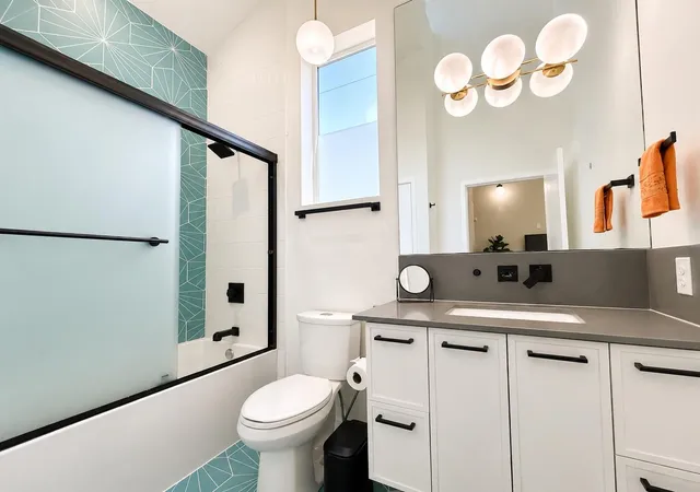 3rd image of 913 Duncan Ln #201, Austin, TX 78705 | MLS# 2744202