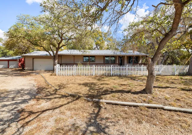 2nd image of 1151 Live Oak Trl, Liberty Hill, TX 78642 | MLS# 9032073