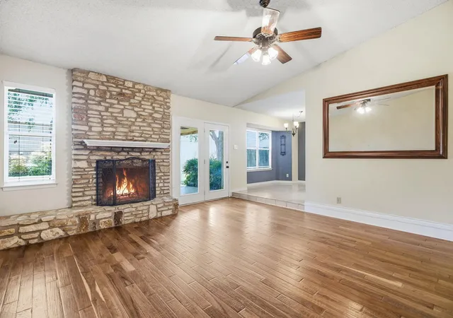 Photo 3 of Single family home for sale at 8509 Slant Oak Dr, Austin, TX 78729 | MLS# 7502026 | Listing updated on 2026-10-16