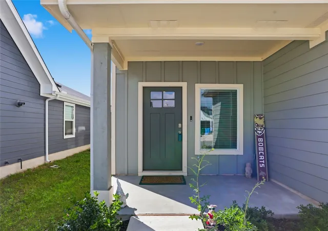 Photo 3 of Single family home for sale at 185 Gerasa Dr, Kyle, TX 78640 | MLS# 1246438 | Listing updated on 2026-08-30