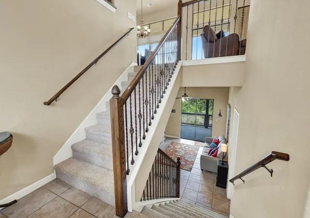 Photo 4 of Single family home for sale at 1525 Lakeside Dr W, Canyon Lake, TX 78133 | MLS# 2729840 | Listing updated on 2026-08-20