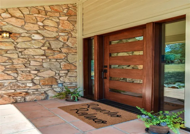 4th image of 14900 Crosscreek Dr, Austin, TX 78737 | MLS# 4573195