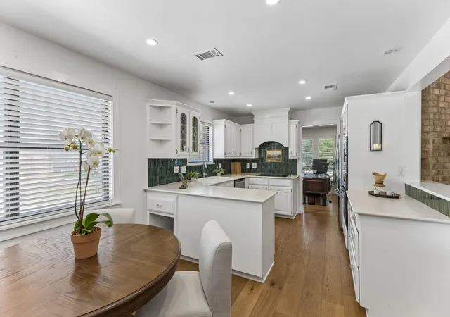 Photo 4 of Single family home for sale at 7208 Wheeler Branch Trl, Austin, TX 78749 | MLS# 6687866 | Listing updated on 2026-09-24