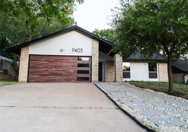 2nd image of 9403 Hunters Trce E, Austin, TX 78758 | MLS# 5889149