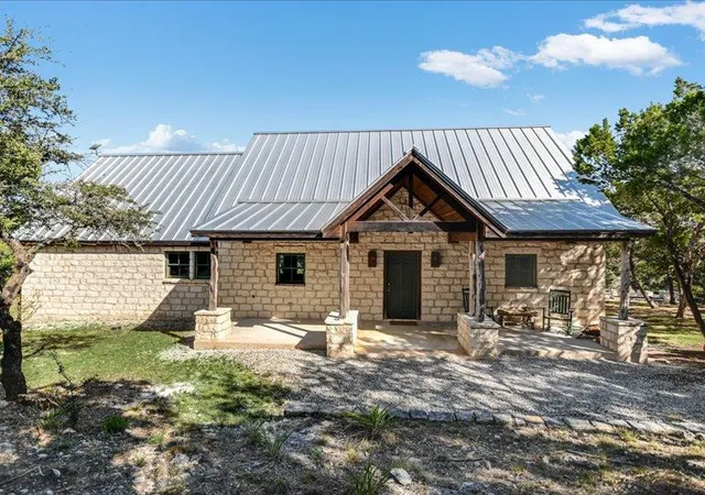 Photo 3 of Single family home for sale at 420 Rancho Grande Dr, Wimberley, TX 78676 | MLS# 2504448 | Listing updated on 2026-10-28